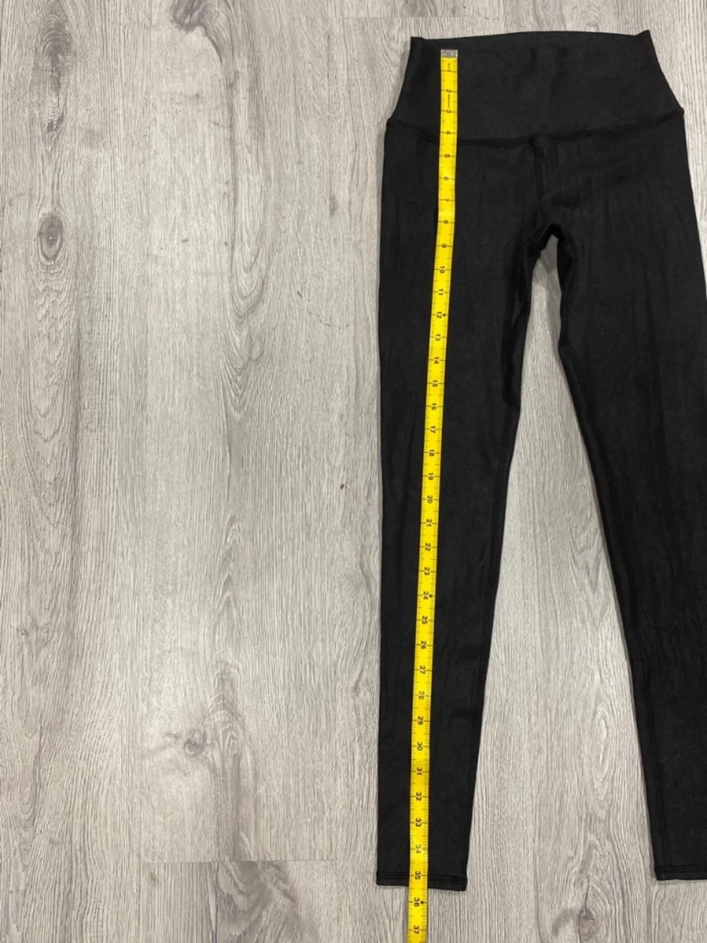 Alo Yoga High Waisted Black Cracked Faux Leather Shine Leggings XS